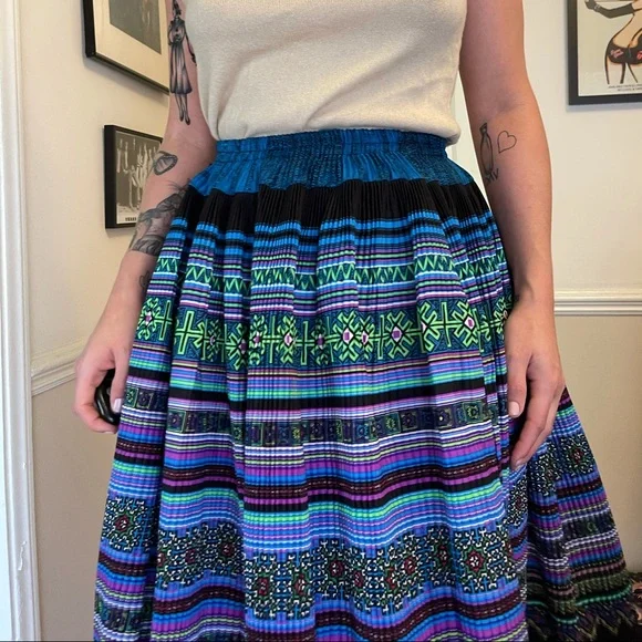 60s Vintage Psychedelic Pleated Skirt - Picture 2 of 10